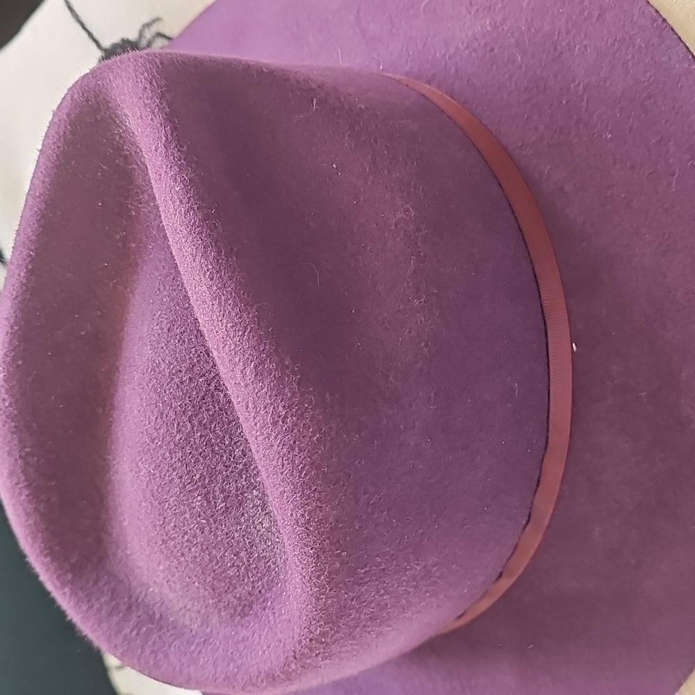 One Fresh Hat Plum Colored Wool Women's Hat - Picture 2 of 5